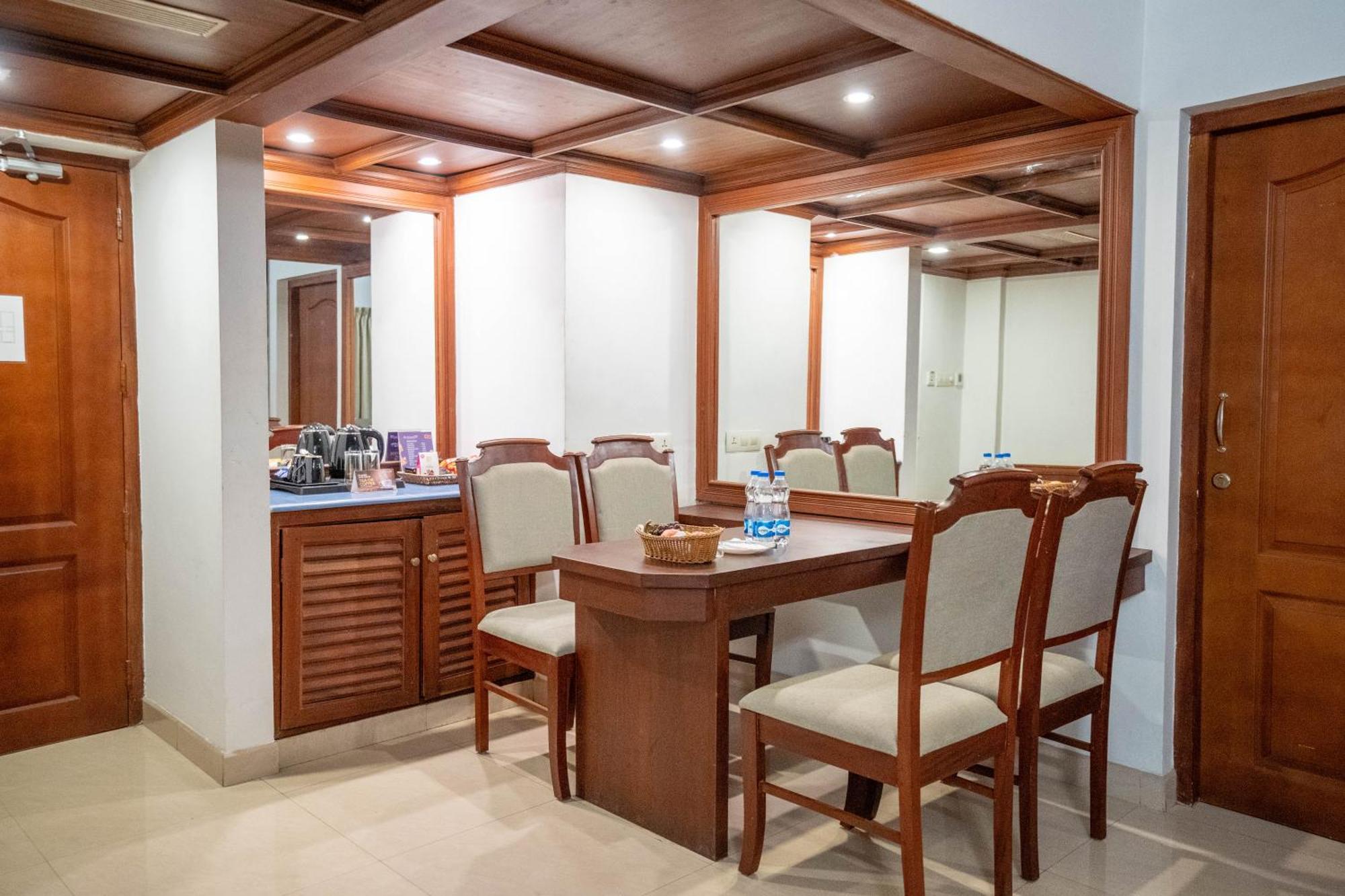 Casino Hotels Ltd Thrissur Dış mekan fotoğraf