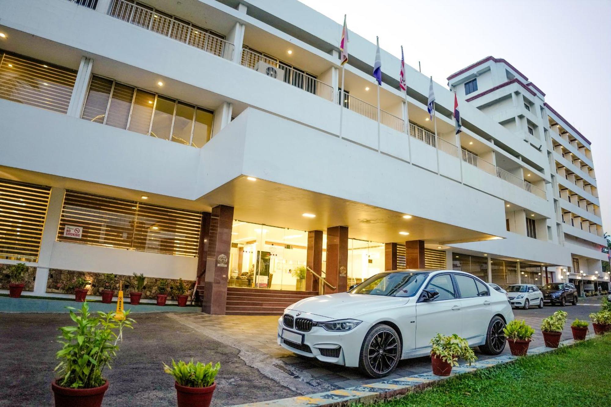 Casino Hotels Ltd Thrissur Dış mekan fotoğraf